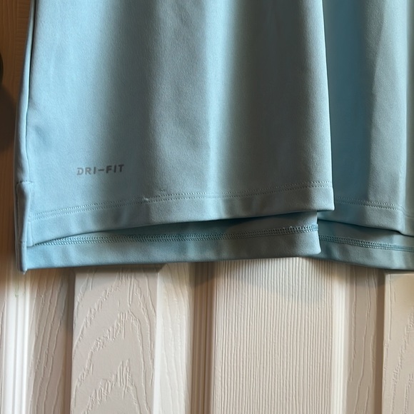 Nike Dri-fit Golf shirt - Picture 5 of 6